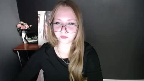 Veronica online show from October 2025 06:54:02 AM
