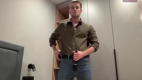 cute_skywalker online show from September 2025 06:29:02 PM