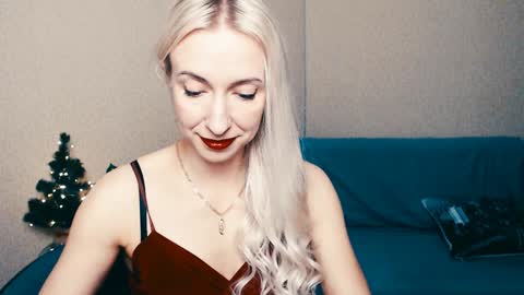 Snapshot of cute_smile_shy chatting on January 2025 07:17:02 PM cute_smile_shy online show from January 2025 07:17:02 PM