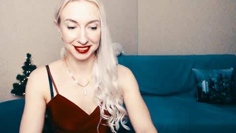 Snapshot of cute_smile_shy chatting on January 2025 01:20:02 AM cute_smile_shy online show from January 2025 01:20:02 AM