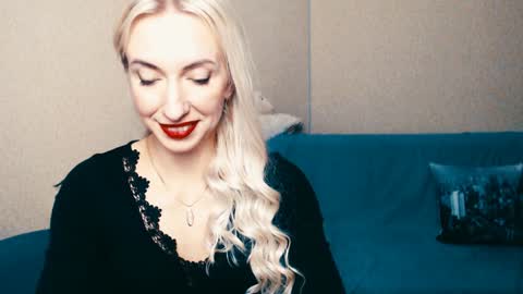 Snapshot of cute_smile_shy chatting on January 2025 12:33:01 AM cute_smile_shy online show from January 2025 12:33:01 AM