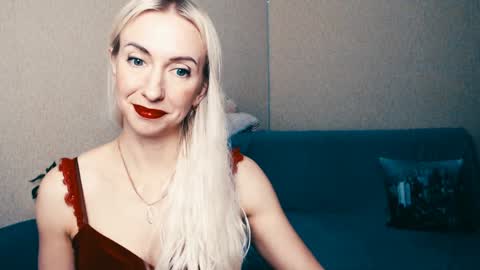 Snapshot of cute_smile_shy chatting on January 2025 07:11:01 PM cute_smile_shy online show from January 2025 07:11:01 PM