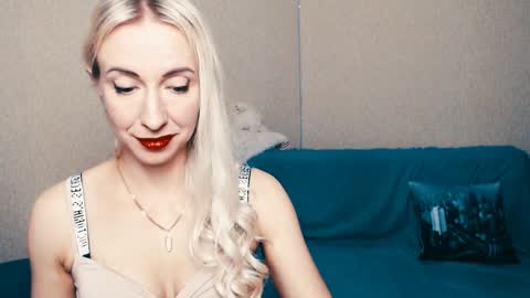 Snapshot of cute_smile_shy chatting on January 2025 09:50:01 PM cute_smile_shy online show from January 2025 09:50:01 PM