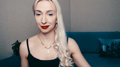 Snapshot of cute_smile_shy chatting on January 2025 10:19:01 PM cute_smile_shy online show from January 2025 10:19:01 PM