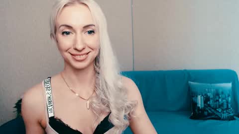 Snapshot of cute_smile_shy chatting on February 2025 11:22:01 AM cute_smile_shy online show from February 2025 11:22:01 AM