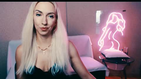 Snapshot of cute_smile_shy chatting on September 2025 07:47:01 PM cute_smile_shy online show from September 2025 07:47:01 PM