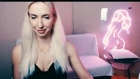 Snapshot of cute_smile_shy chatting on September 2025 07:47:01 PM cute_smile_shy online show from September 2025 07:47:01 PM