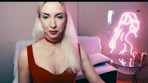 Snapshot of cute_smile_shy chatting on October 2025 08:20:01 PM cute_smile_shy online show from October 2025 08:20:01 PM