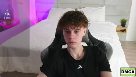 Thomas -  online show from March 2025 07:25:01 PM