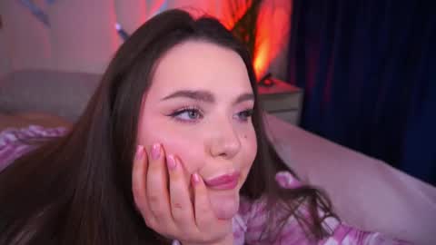 Amber online show from March 2025 05:27:02 AM