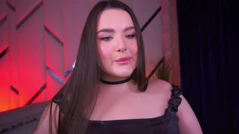 Amber online show from March 2025 11:33:01 PM