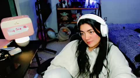 Snapshot of cuteambervi chatting on January 2025 04:50:01 AM Princess Amber online show from January 2025 04:50:01 AM