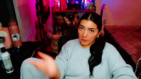 Snapshot of cuteambervi chatting on March 2025 12:49:01 AM Princess Amber online show from March 2025 12:49:01 AM