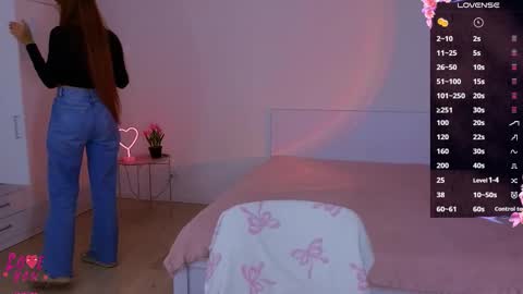 Snapshot of cuteariel7 chatting on September 2025 03:46:02 PM Ariel online show from September 2025 03:46:02 PM