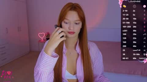 Snapshot of cuteariel7 chatting on September 2025 03:27:02 PM Ariel online show from September 2025 03:27:02 PM