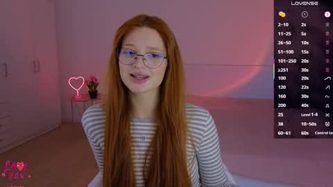 Snapshot of cuteariel7 chatting on October 2025 04:26:02 PM Ariel online show from October 2025 04:26:02 PM
