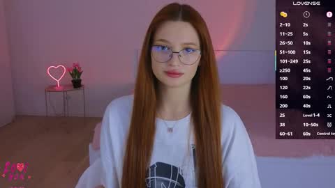 Snapshot of cuteariel7 chatting on November 2025 06:28:02 PM Ariel online show from November 2025 06:28:02 PM