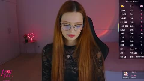 Snapshot of cuteariel7 chatting on December 2025 05:42:02 PM Ariel online show from December 2025 05:42:02 PM