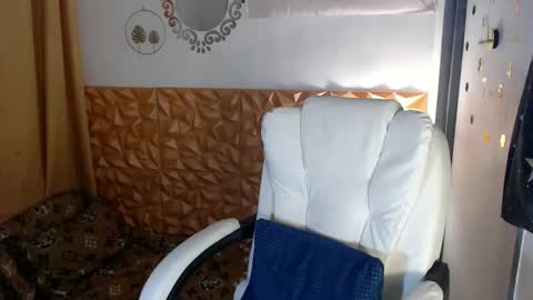 Steph online show from March 2025 03:43:02 AM