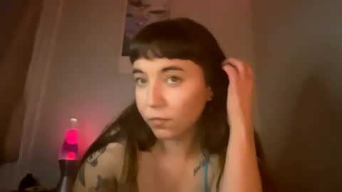 CuteBalloons online show from December 2024 10:01:01 PM