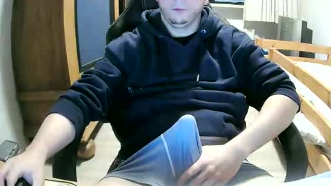Cuteboy090 online show from March 2026 02:45:01 PM
