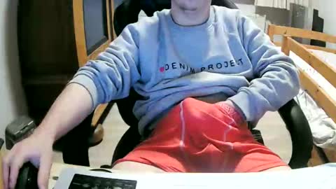 Cuteboy090 online show from April 2026 02:06:01 PM