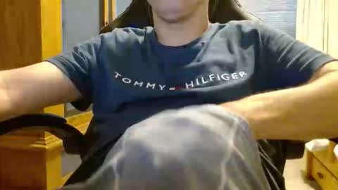 Cuteboy090 online show from May 2026 01:38:02 PM