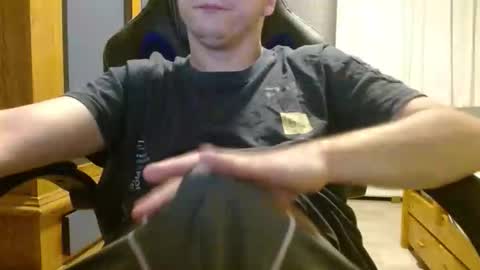 Cuteboy090 online show from May 2026 08:39:02 PM