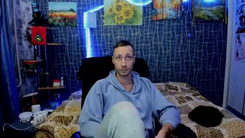 cuteboy228 online show from January 2026 03:05:01 PM