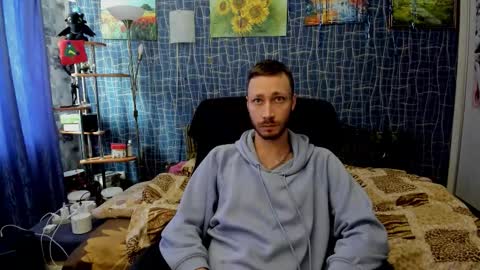 cuteboy228 online show from February 2026 12:19:01 PM