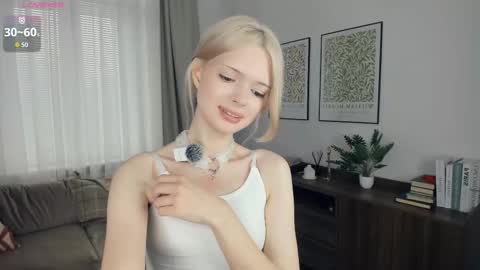 Alice online show from October 2025 07:49:02 AM