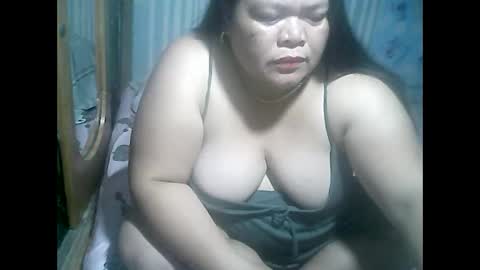 Snapshot of cutechubbyasian chatting on January 2026 01:15:02 PM cutechubbyasian online show from January 2026 01:15:02 PM
