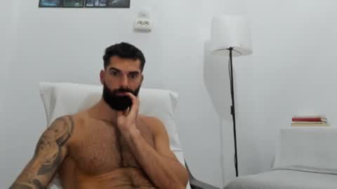 cuteeboy online show from October 2025 07:06:02 AM