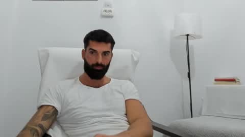 cuteeboy online show from October 2025 07:58:02 PM