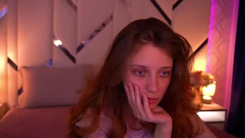 Foxy online show from May 2026 01:05:02 PM