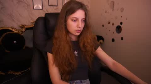 Snapshot of cuteefoxy chatting on June 2026 12:51:02 PM Foxy online show from June 2026 12:51:02 PM