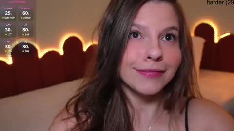 Mia online show from May 2026 06:45:02 PM