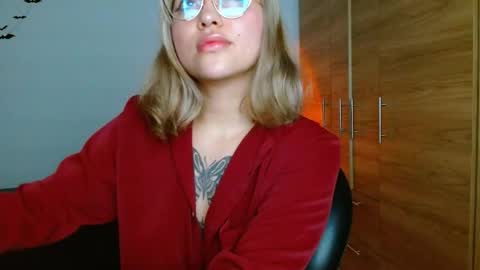 isabella online show from January 2026 05:06:01 PM