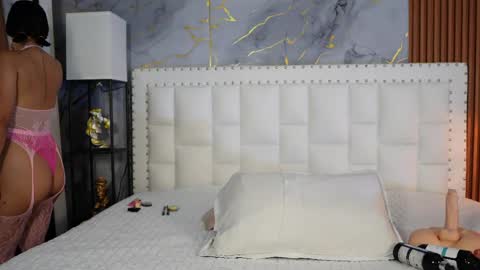 cutepetitee online show from May 2026 08:03:02 PM
