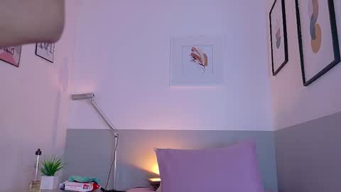 cutepetitee online show from May 2026 08:17:01 PM
