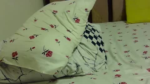 Snapshot of cutermilly chatting on December 2024 09:21:02 AM cutermilly online show from December 2024 09:21:02 AM