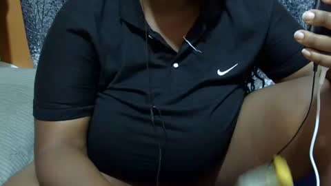 Snapshot of cutermilly chatting on March 2025 12:55:01 PM cutermilly online show from March 2025 12:55:01 PM