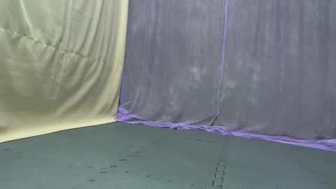 Snapshot of cutetinyasian143_ chatting on October 2025 05:59:01 AM cutetinyasian143_ online show from October 2025 05:59:01 AM