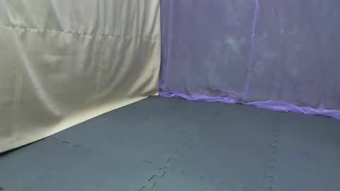 Snapshot of cutetinyasian143_ chatting on October 2025 04:01:01 AM cutetinyasian143_ online show from October 2025 04:01:01 AM