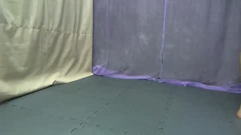 Snapshot of cutetinyasian143_ chatting on October 2025 02:35:01 AM cutetinyasian143_ online show from October 2025 02:35:01 AM