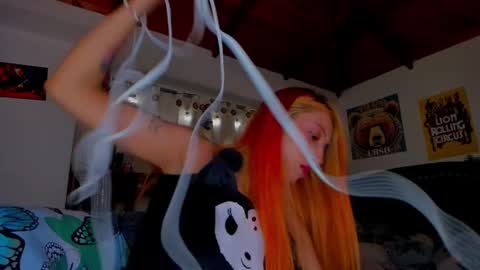 cuteweed420 online show from January 2025 07:27:02 AM