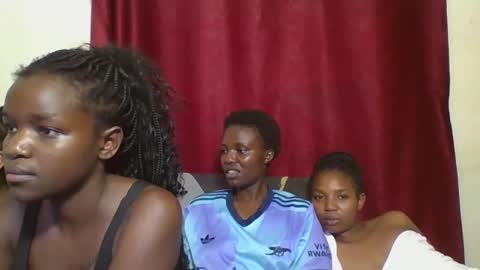 cutey_lunar online show from February 2025 12:47:02 AM