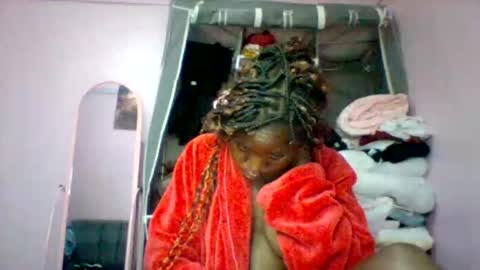 cutezola online show from November 2025 06:02:02 AM