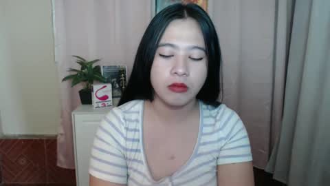 Snapshot of cutie_asianwoman chatting on January 2025 02:28:02 AM cutie_asianwoman online show from January 2025 02:28:02 AM