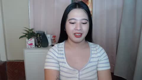 Snapshot of cutie_asianwoman chatting on January 2025 03:46:01 PM cutie_asianwoman online show from January 2025 03:46:01 PM